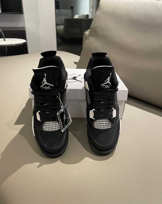 Jordan Air Jordan 4 Retro White Thunder R.44