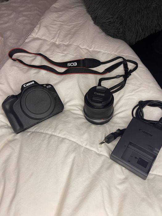 Camara canon eos R50
