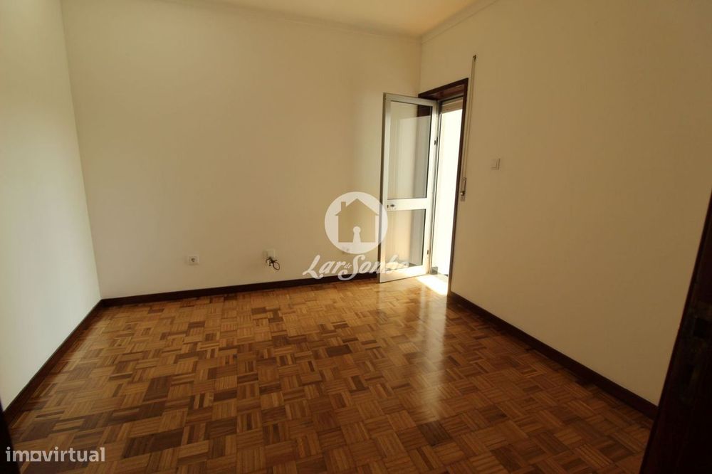 Moradia Geminada V2 em Golães Fafe