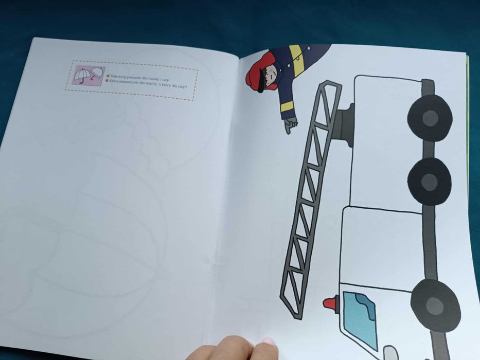 "Kolorowanka"- sprawność manualna- nowa książeczka edukacyjna - 3 lata