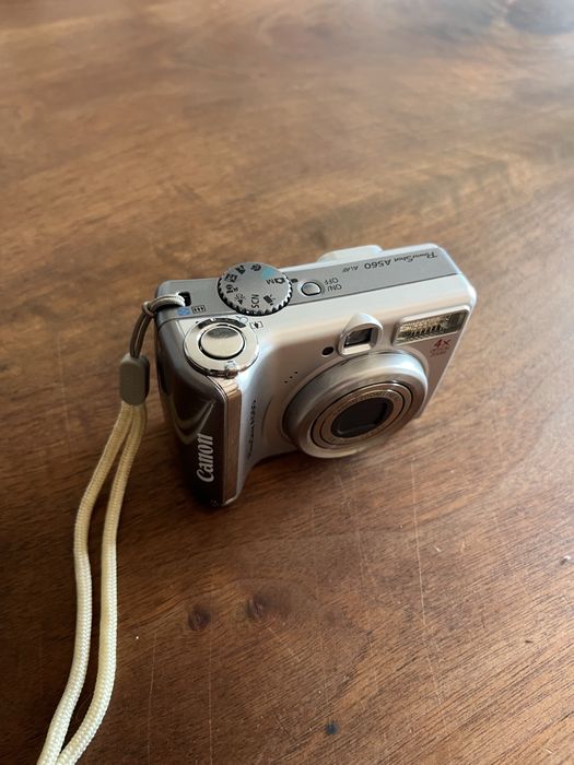 Canon PowerShot A560