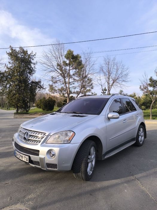 Продам Mercedes-Benz ML 350,2006Продам Mercedes-Benz ML 350
Надежный и комфортный внедорожник с полным приводом и автоматической коробкой передач. Авт