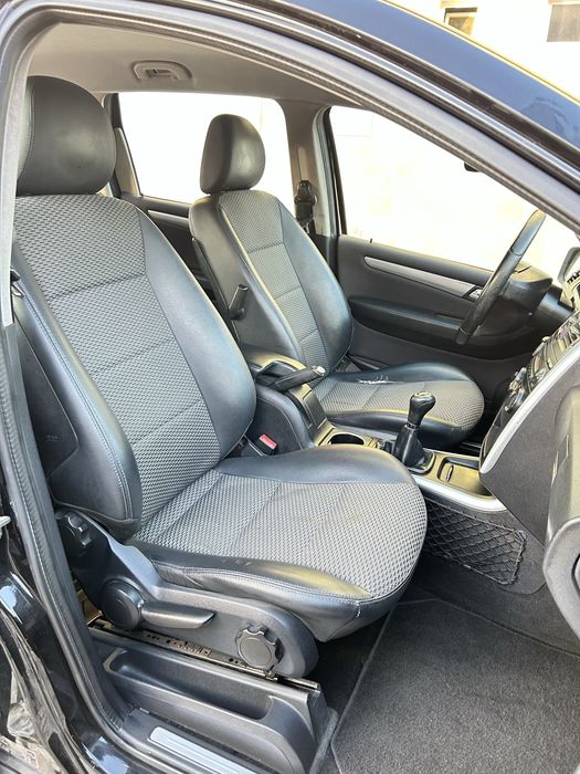 Vendo Mercedes A180 CDI versão Avantgarde