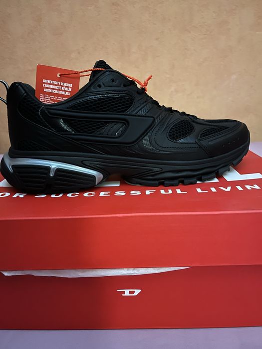 Wyprzedaż sneakersy męskie Diesel.