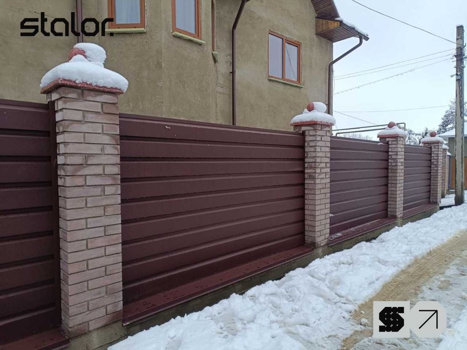 Паркан жалюзі. Огорожі металеві. Ворота.