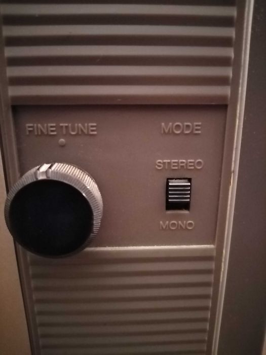 Rádio e gravador cassetes Sanyo M9802L