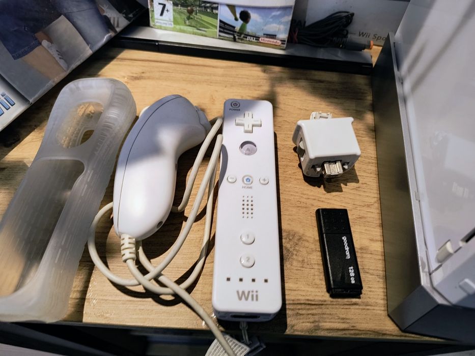 Nintendo Wii BOX przerobiona CFW + dysk + zestaw akcesoriów