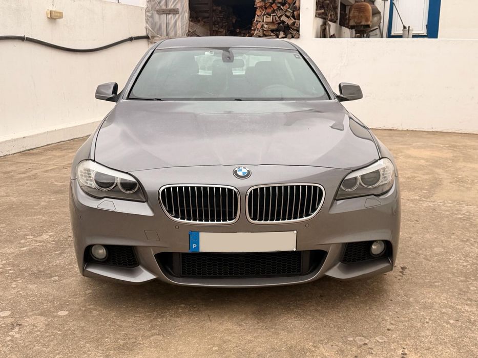 BMW 520d F10 Pack M | 184cv | Jantes 19” | Bancos em Pele | GPS pro