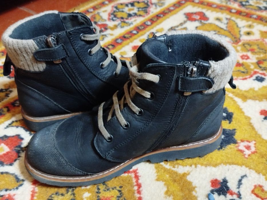 Ботінки для дівчинки