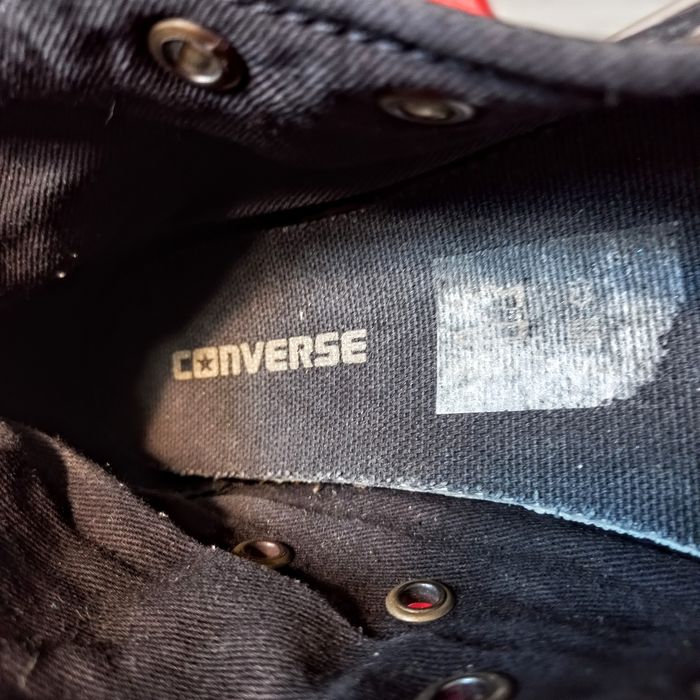 Дитячі шкіряні кеди.