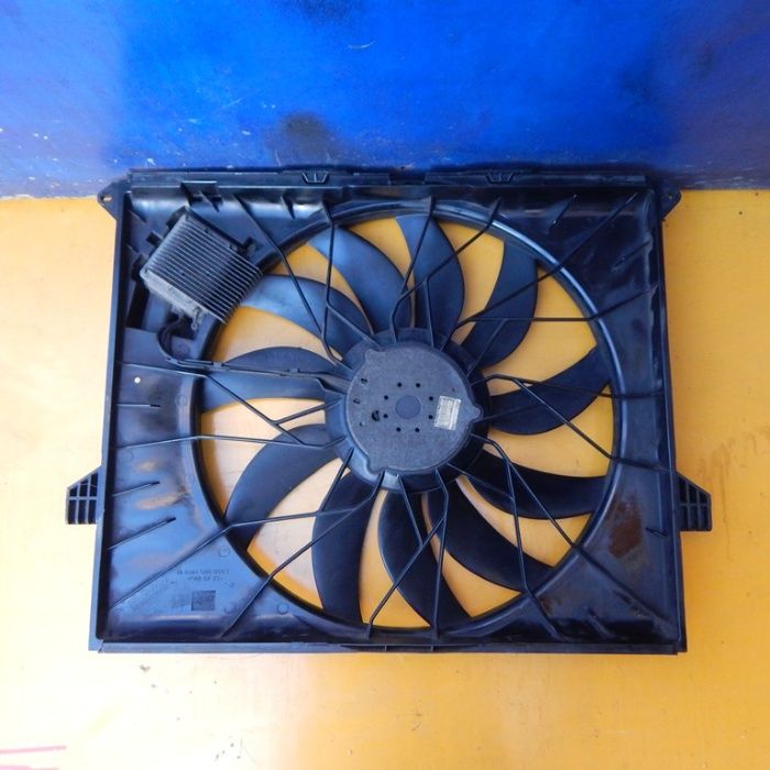 Вентилятор Охлаждения 320 350 450 550 Mercedes ML W164