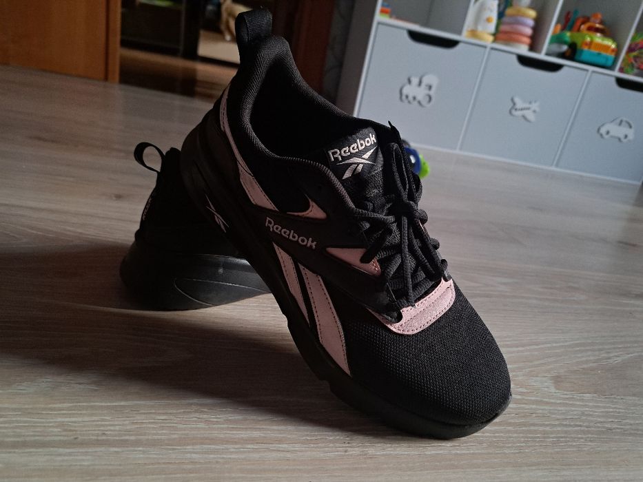 Кросівки  жіночі  Reebok