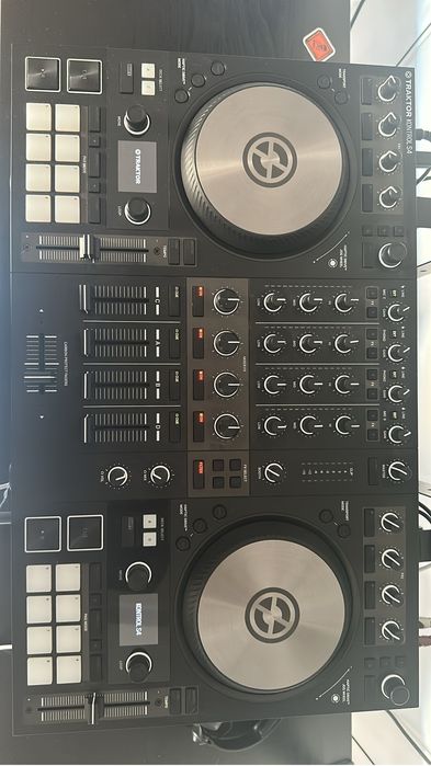 Native instruments S4 mk3