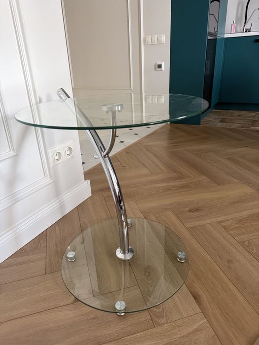 Столик скляний малий