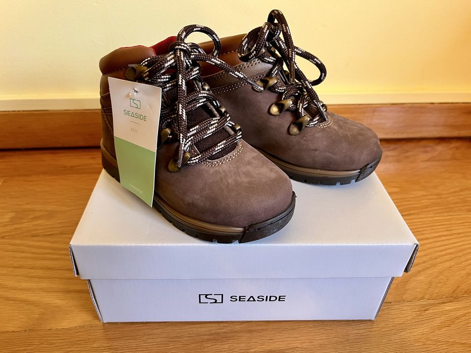 Botas de caminhada castanhas para criança