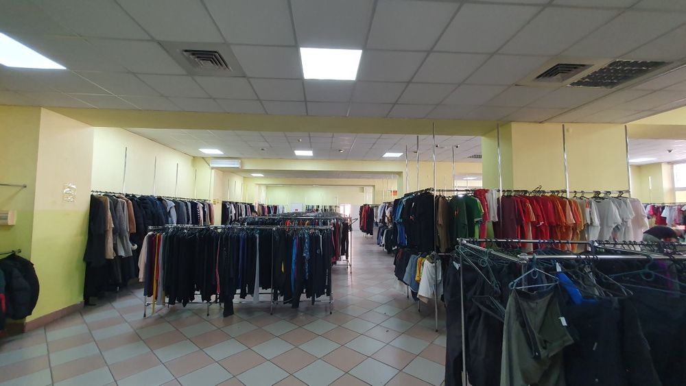 ПРОДАЖ ТОРГОВОГО КОМПЛЕКСУ в самому центрі м. Тячів вул. Шапошнікова