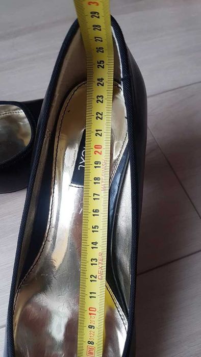 Czarne szpilki 38,5 next