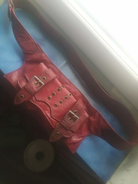 Сумочка жіноча,Шкіра . Через плече