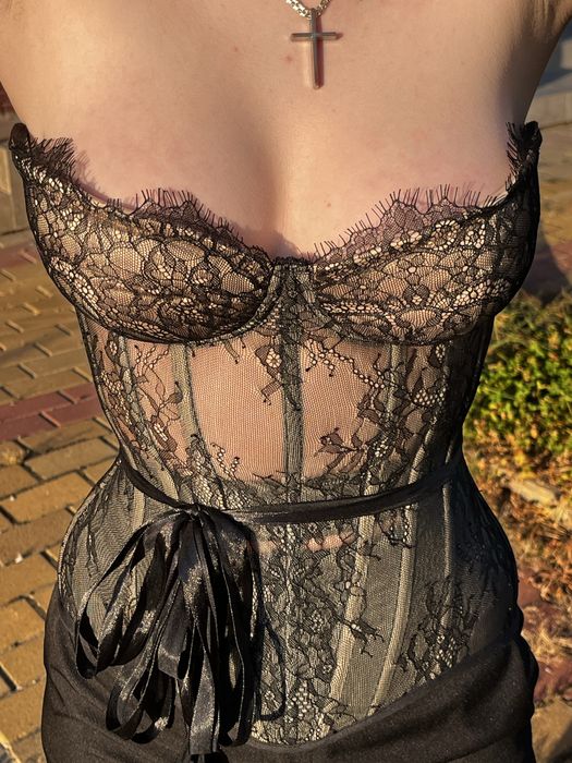 Корсет з мережива ручної роботи під замовлення