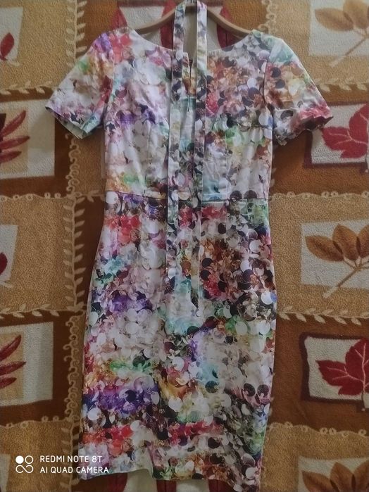 2 якісні сукні Krisstel lab!