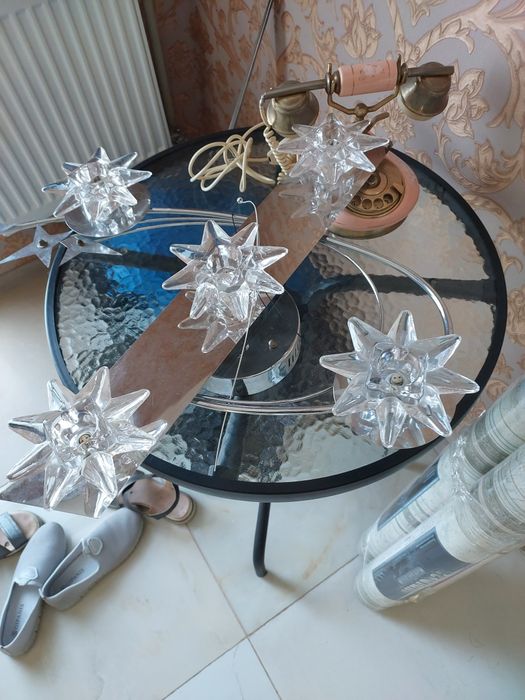 Люстра  галогенка