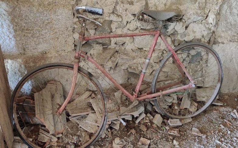 2 bicicletas antigas