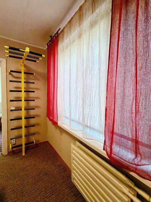 Продаж 3-х кімнатної квартири з меблями по вулиці Самоквасова 18 (мікрорайон Шерстянка)