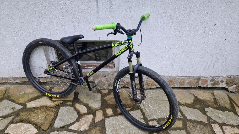 Rower NS Majesty Park (dirt street NIE jib bmx dartmoor)