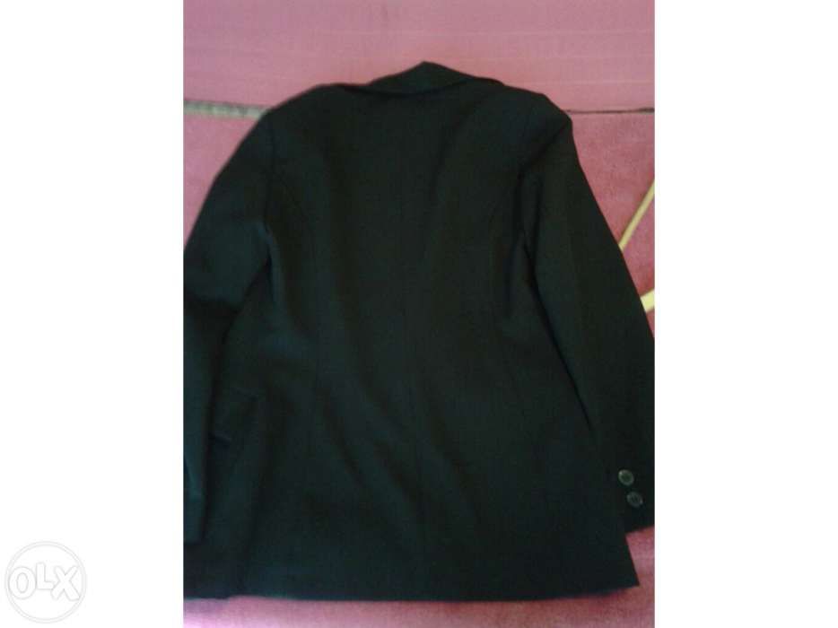 casaco preto da mango