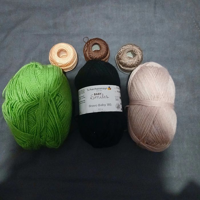 Zestaw włóknin / włóczek do szydełkowania – nowe, 6 kolorów, komplet