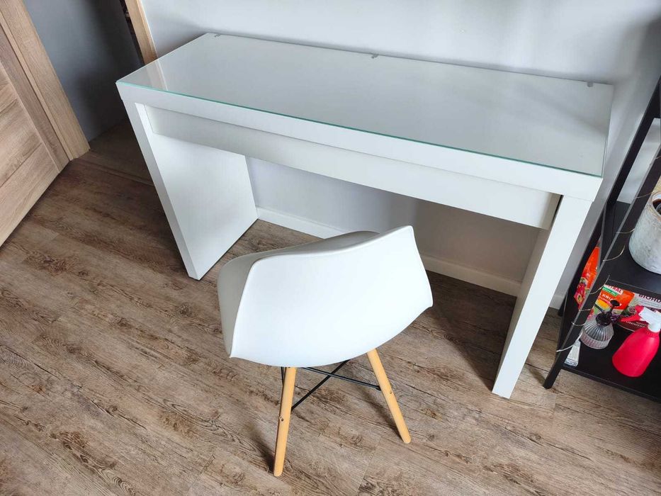 Toaletka Malm Ikea
