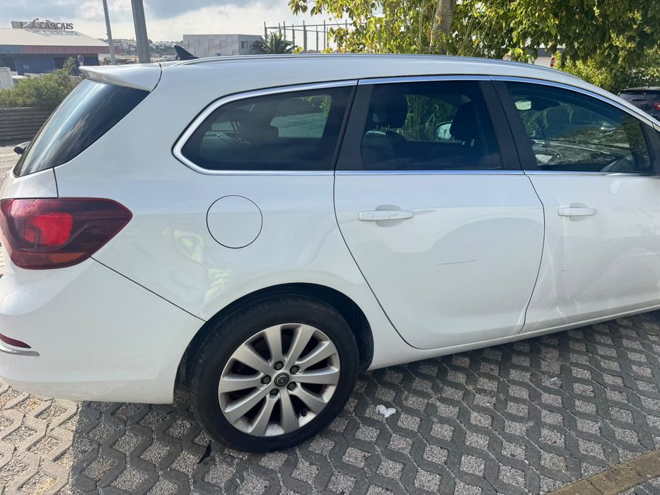 Opel Astra Sports Tourer 1.6 CDTI 110cv – 2015