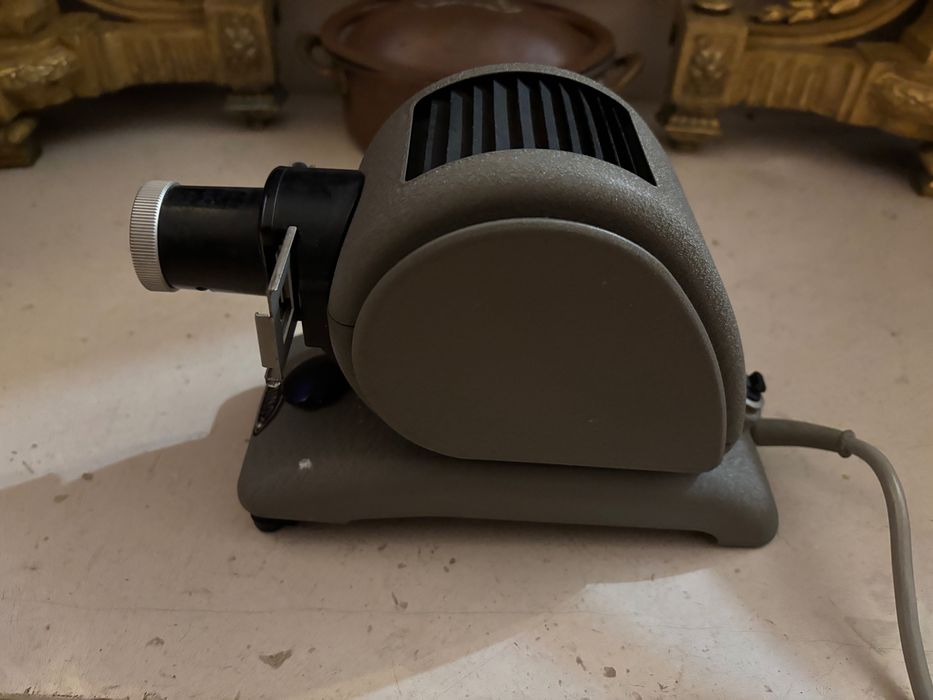 Projetor Original da Minox