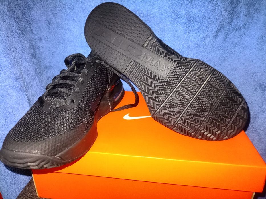 Nowe męskie buty sportowe Nike Air Max Alpha Trainer 6 czarne  45.5