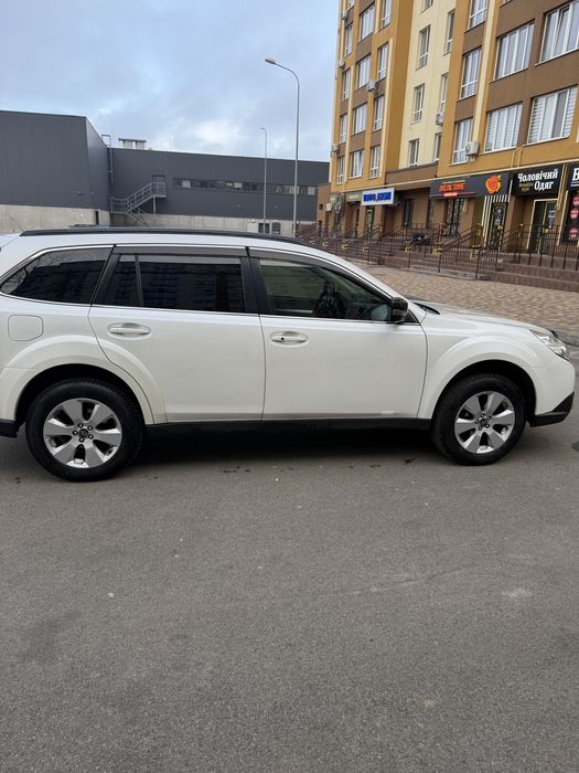 Subaru Outback 2011 2.5