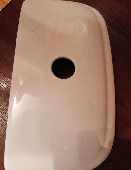 Кришка для бачка до унітазу