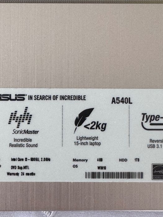 Laptop Asus prawie nie używany