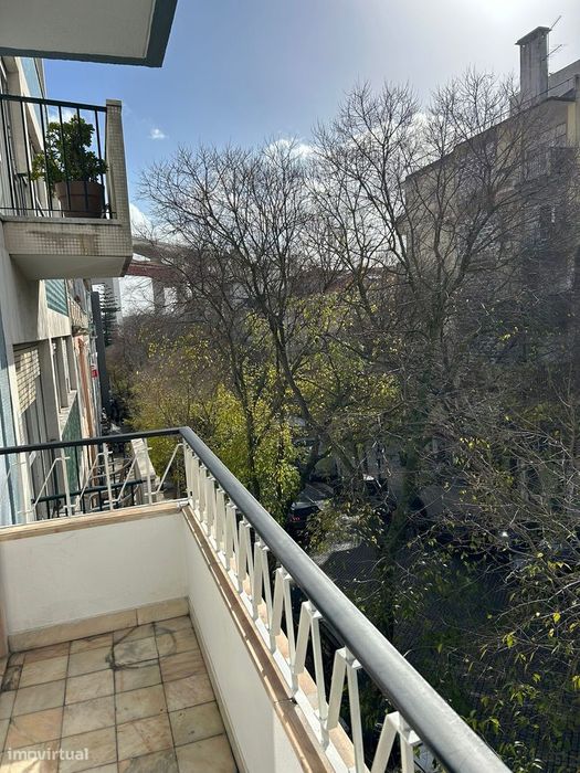 Apartamento T2 Santo Amaro Alcantara Renovado
