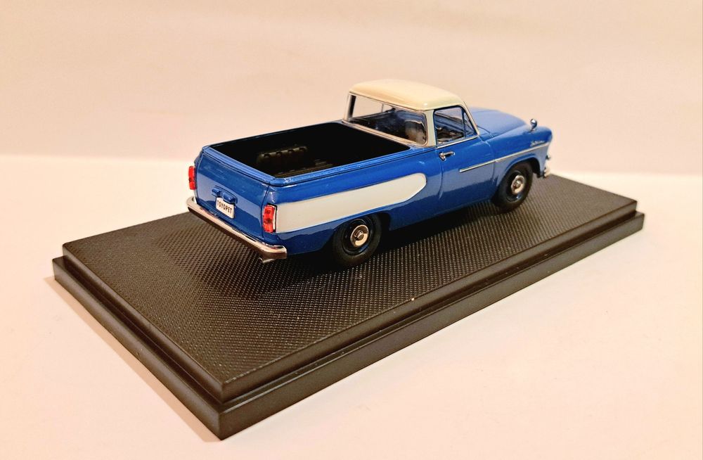 Toyota Toyopet Masterline Pick UP 1:43 EBBRO
