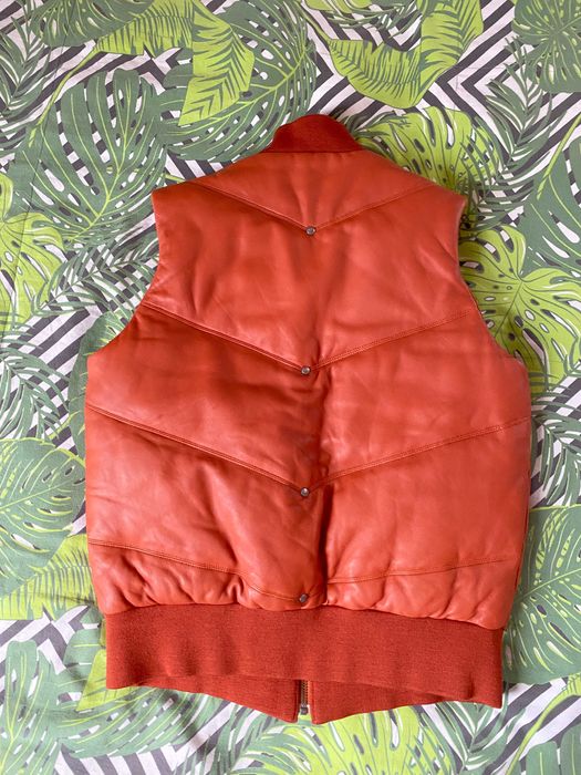 Bezrękawnik adidas brązowy