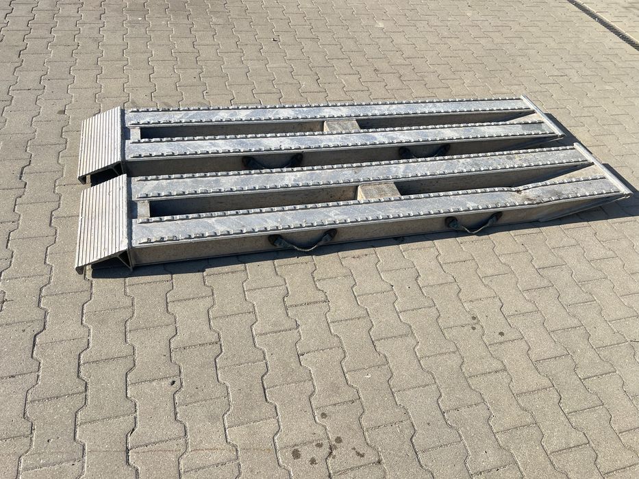 Najazdy aluminiowe 12 t ALTEC 240 cm x 40 cm x 12 cm