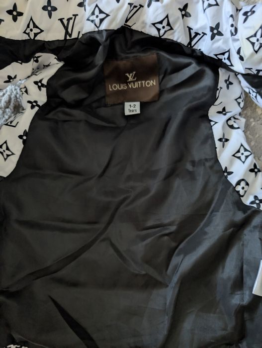 Продам дитячу желетку в стилі Louis Vuitton
