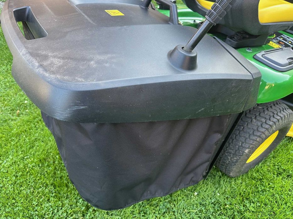 Traktorek ogrodowy JOHN DEERE X350R + DEFLEKTOR TYLNY