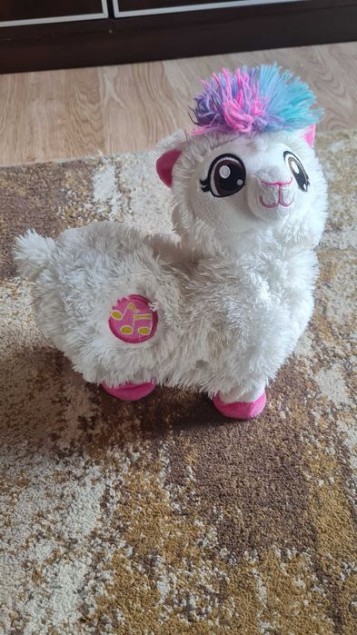 Tańcząca lama interaktywna