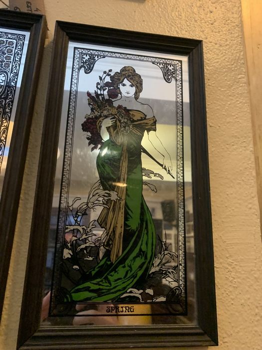 4 espelhos com motivos de mucha anos 70