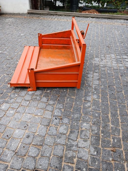 Gamela 1.30m Basculante p/ trator