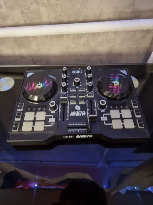 Hercules Dj control instinct p8