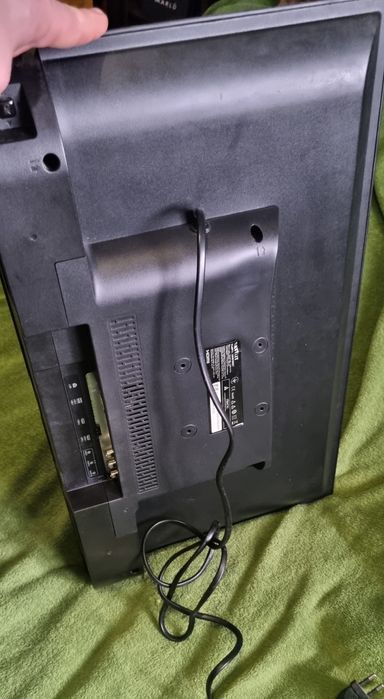 Продам  Smart телевизор  24" Satelit  24H9100ST