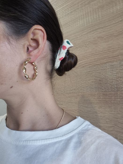 Nowe złote kolczyki skręcane koła p. 585