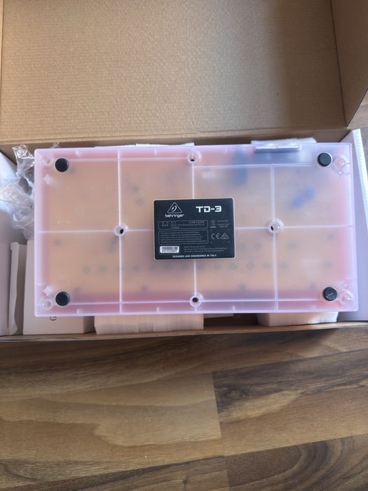 Behringer TD-3-TG syntezator analogowy